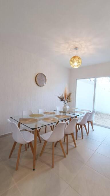 Nhà nghỉ Residencia Familias En