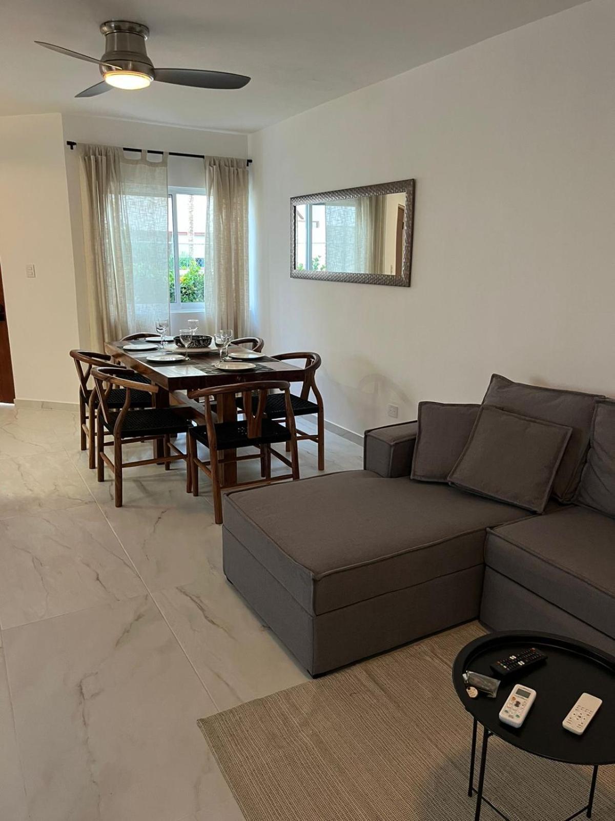 Espectacular Townhouse Renovado 3 Rec 3 Banos