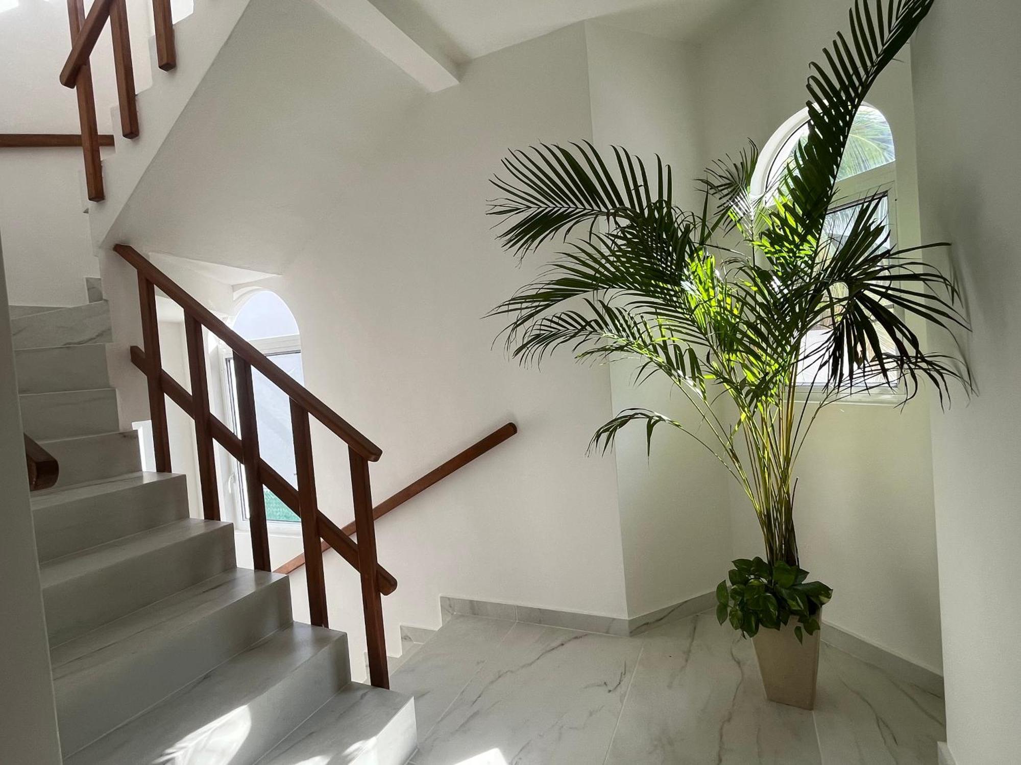 Espectacular Townhouse Renovado 3 Rec 3 Banos