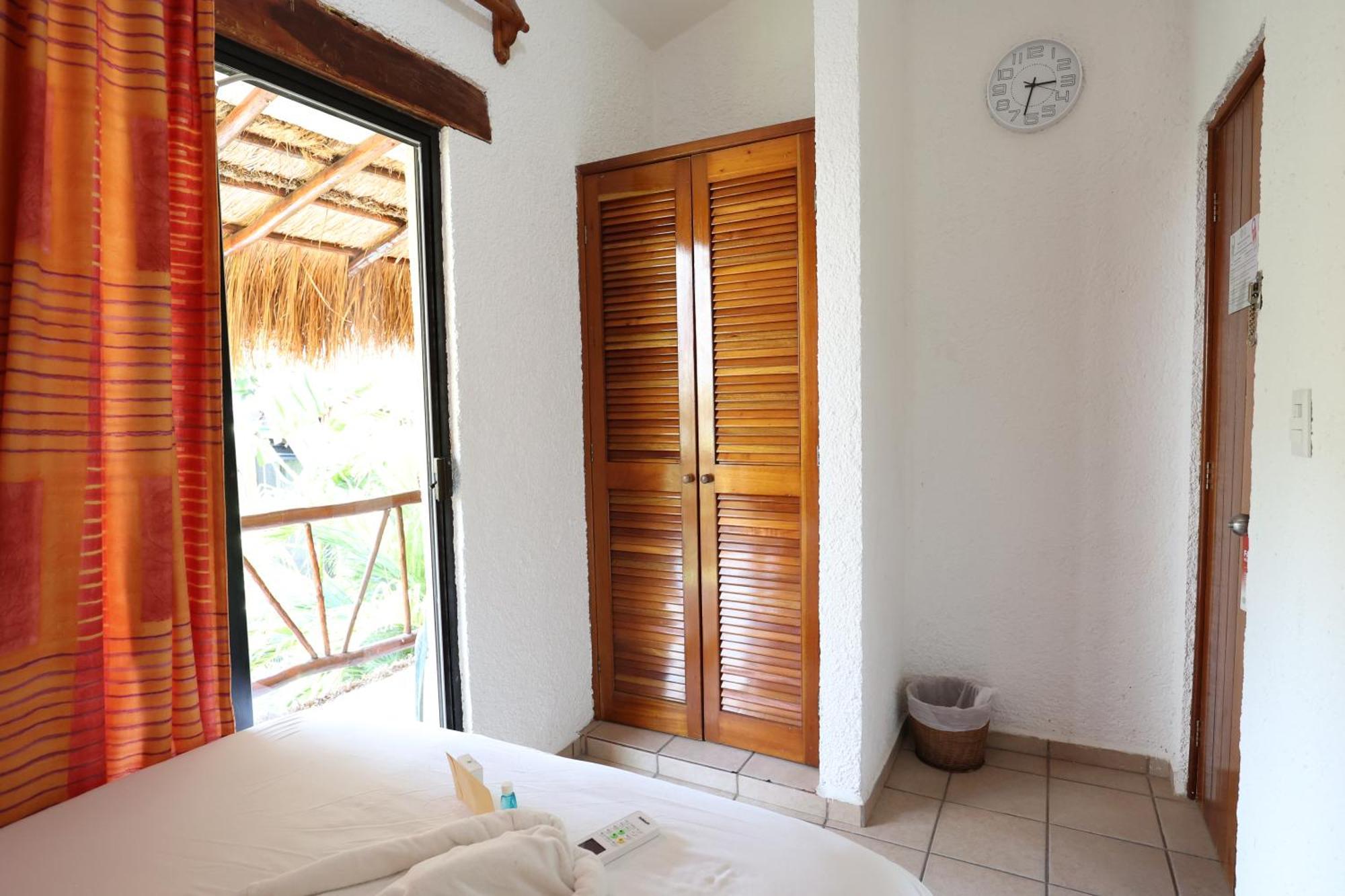 Bosque Caribe, 5th Av. Zone Hotel