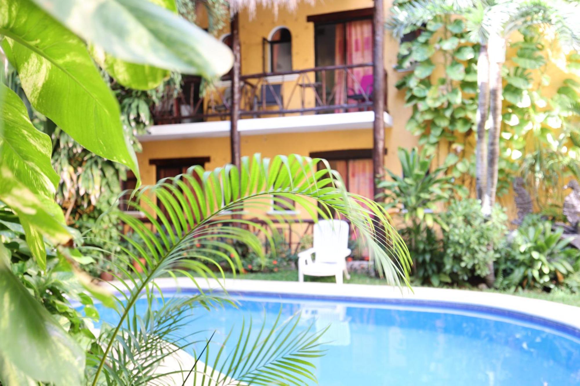 Bosque Caribe, 5th Av. Zone 3* Playa del Carmen