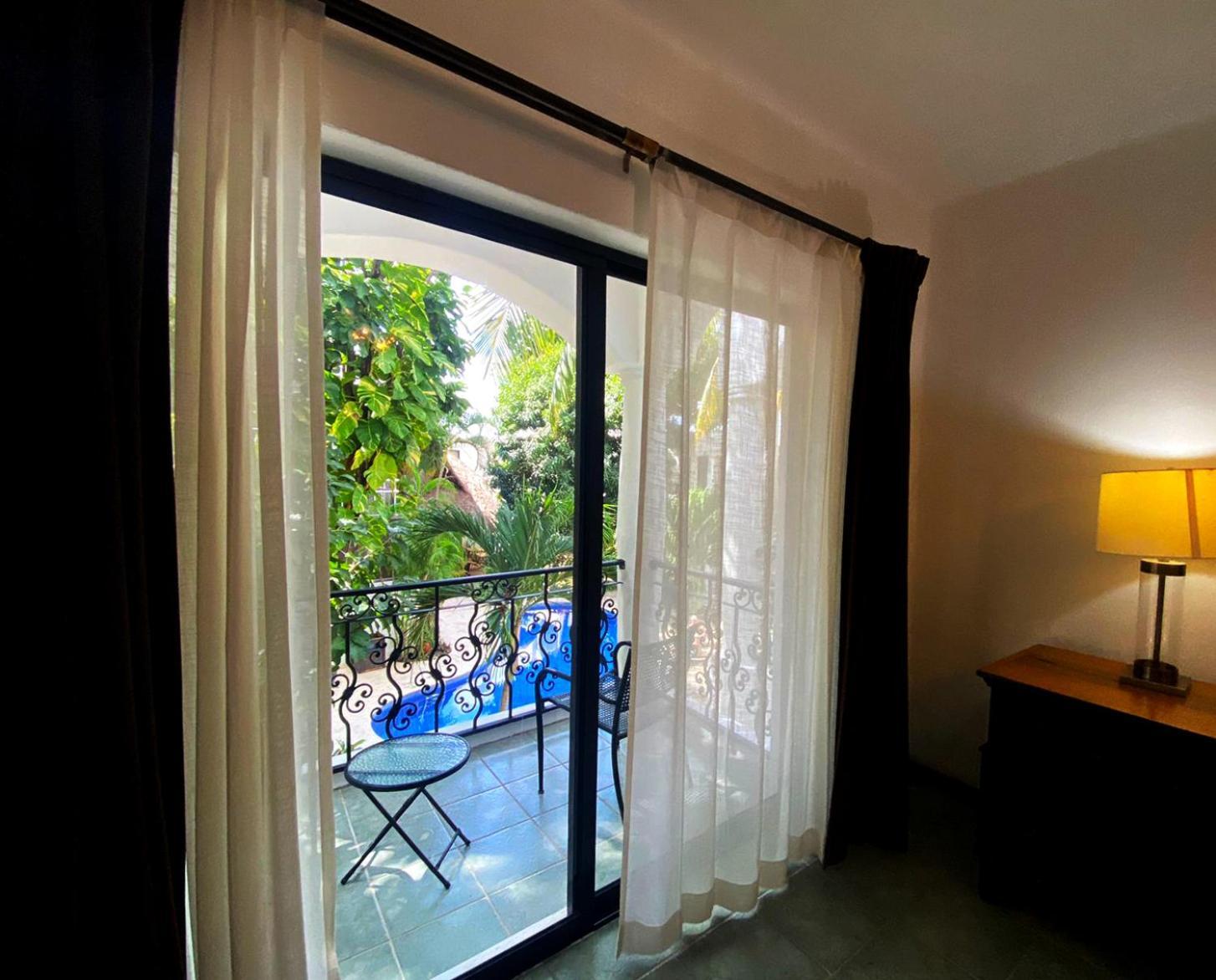 Hacienda Paradise Hotel 4*