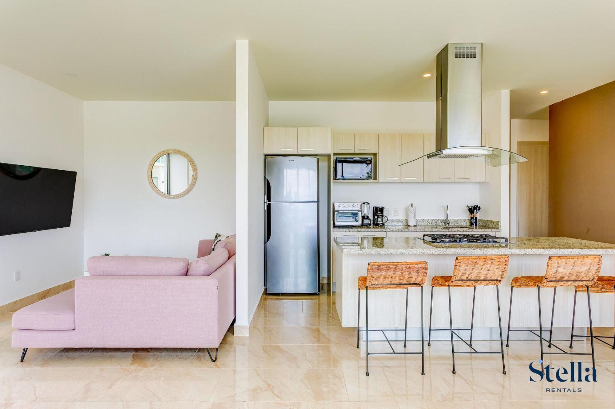 Casa de férias New Complex Style With Amenities Near Downtown 7min