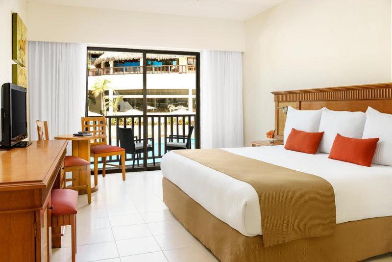 Resort The Reef Coco & 4*