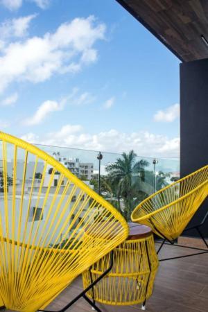 Yellow Apartment Playa del Carmen