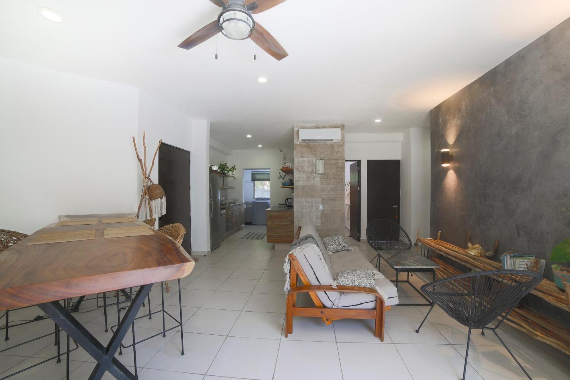 Full Equipped 2 Bdrm In Gated Community & Pool View Apartment *