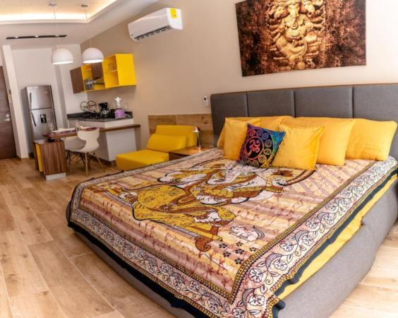 Apartment Yellow