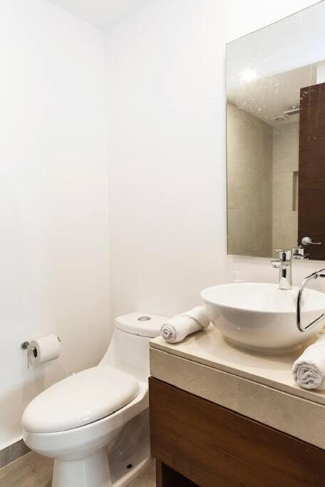 Beachside Haven Modern 2br Condo, With Rooftop Pool * Playa del Carmen
