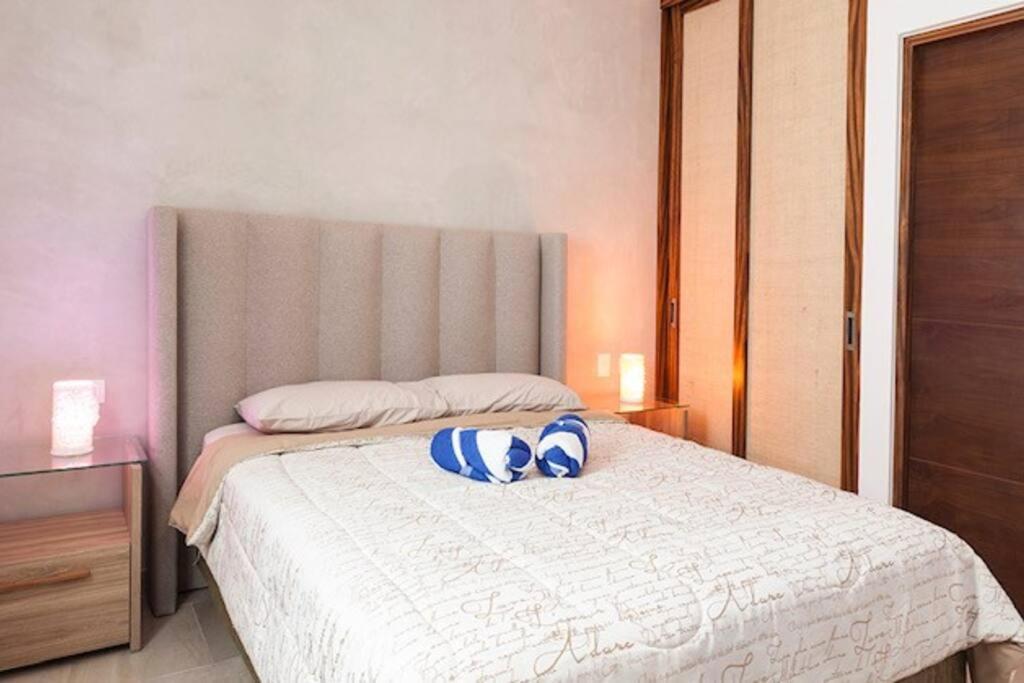 Beachside Haven Modern 2br Condo, With Rooftop Pool * Playa del Carmen