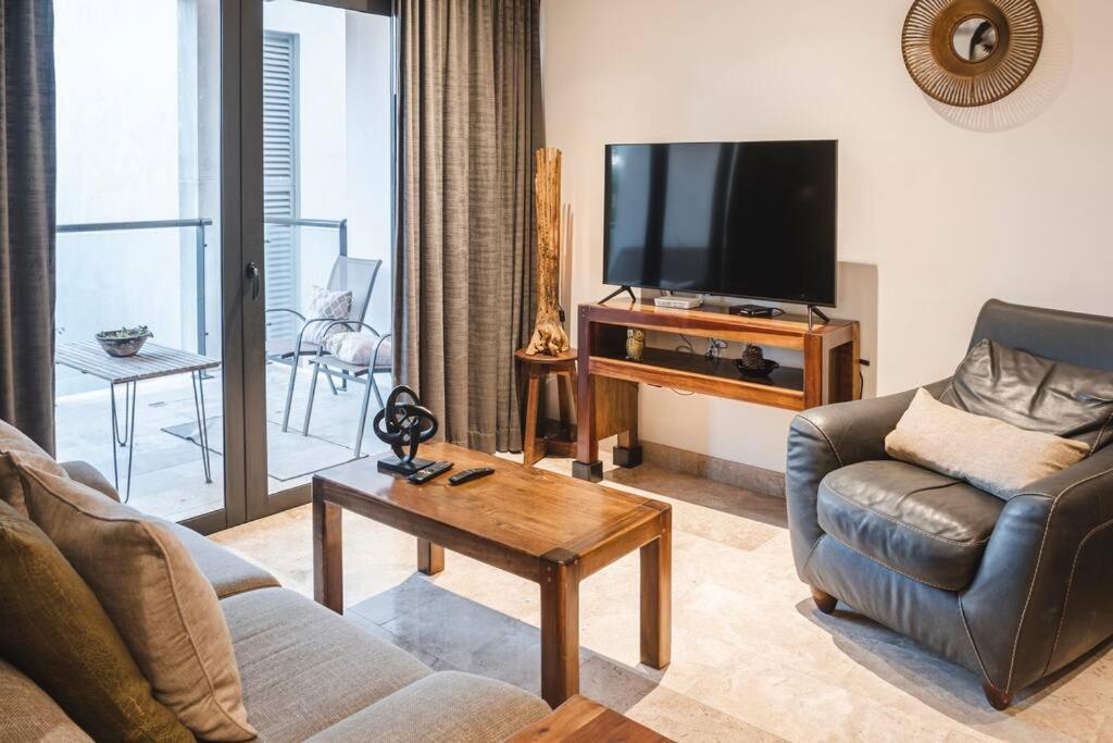 Căn hộ Chic 2br In Exclusive Building Playa del Carmen