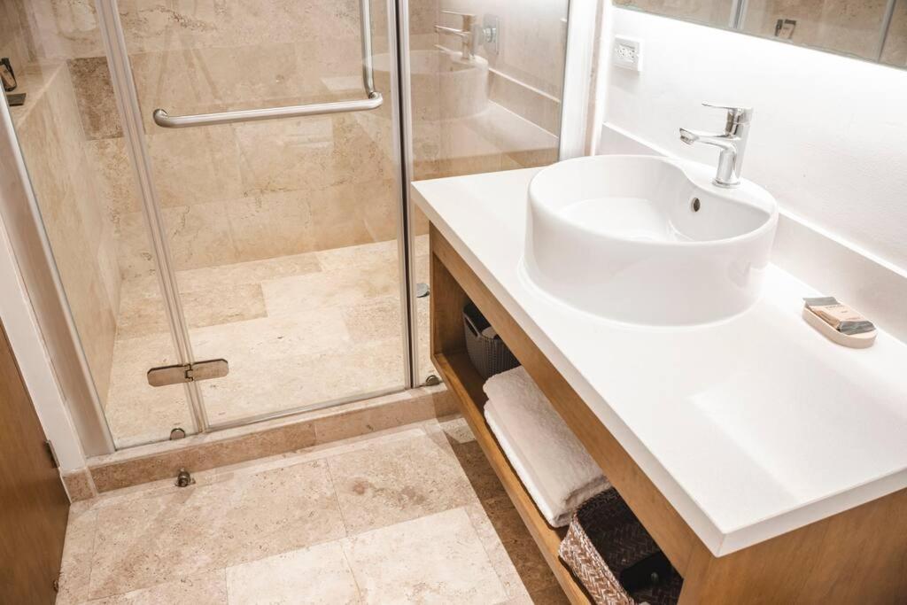 Chic 2br In Exclusive Building *