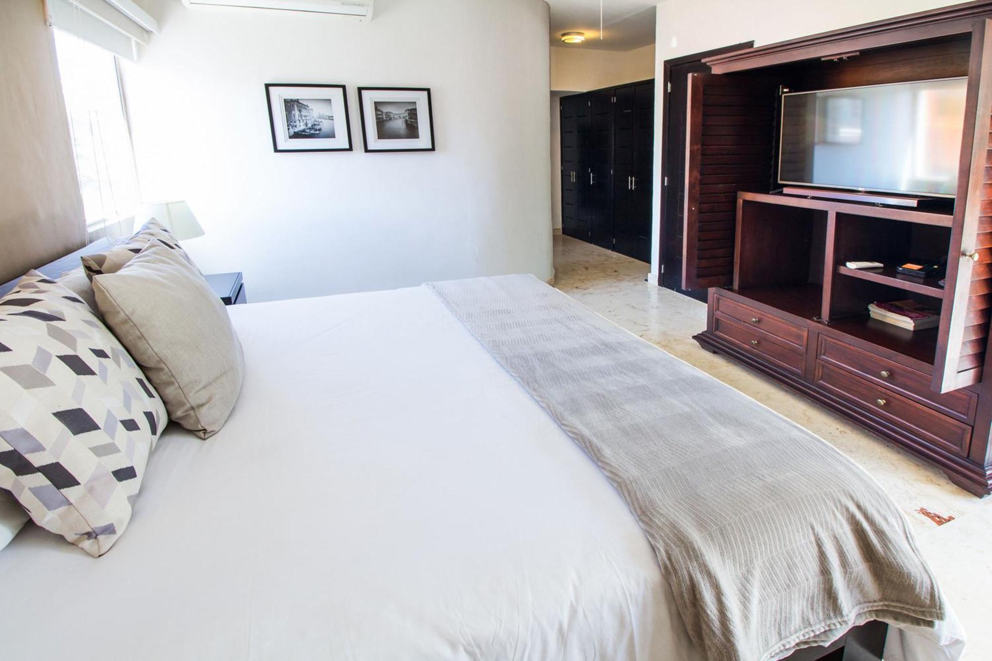 Apartamento 201 Corto Maltes 3 Bedroom Ocean View *