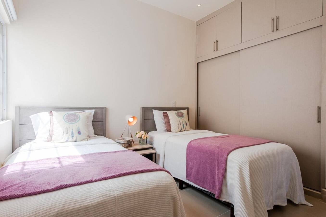 Nhà nghỉ Workation Paradise Gated, Wifi 500mb, Gym, Pool *