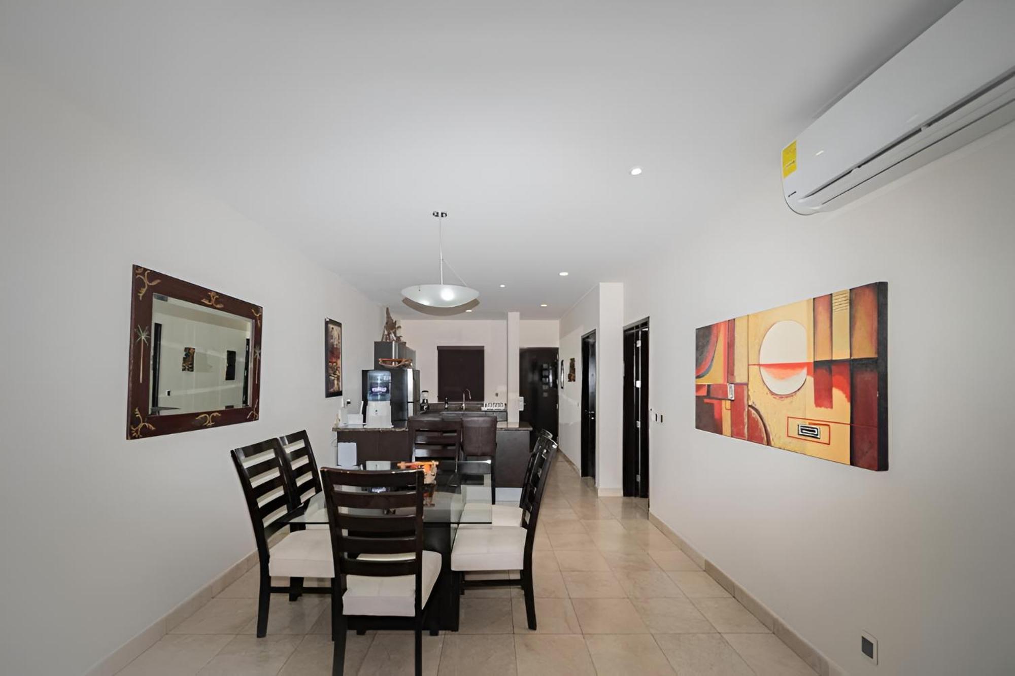 Apartment 205 C: Centrally Located Apto. With Ocean View