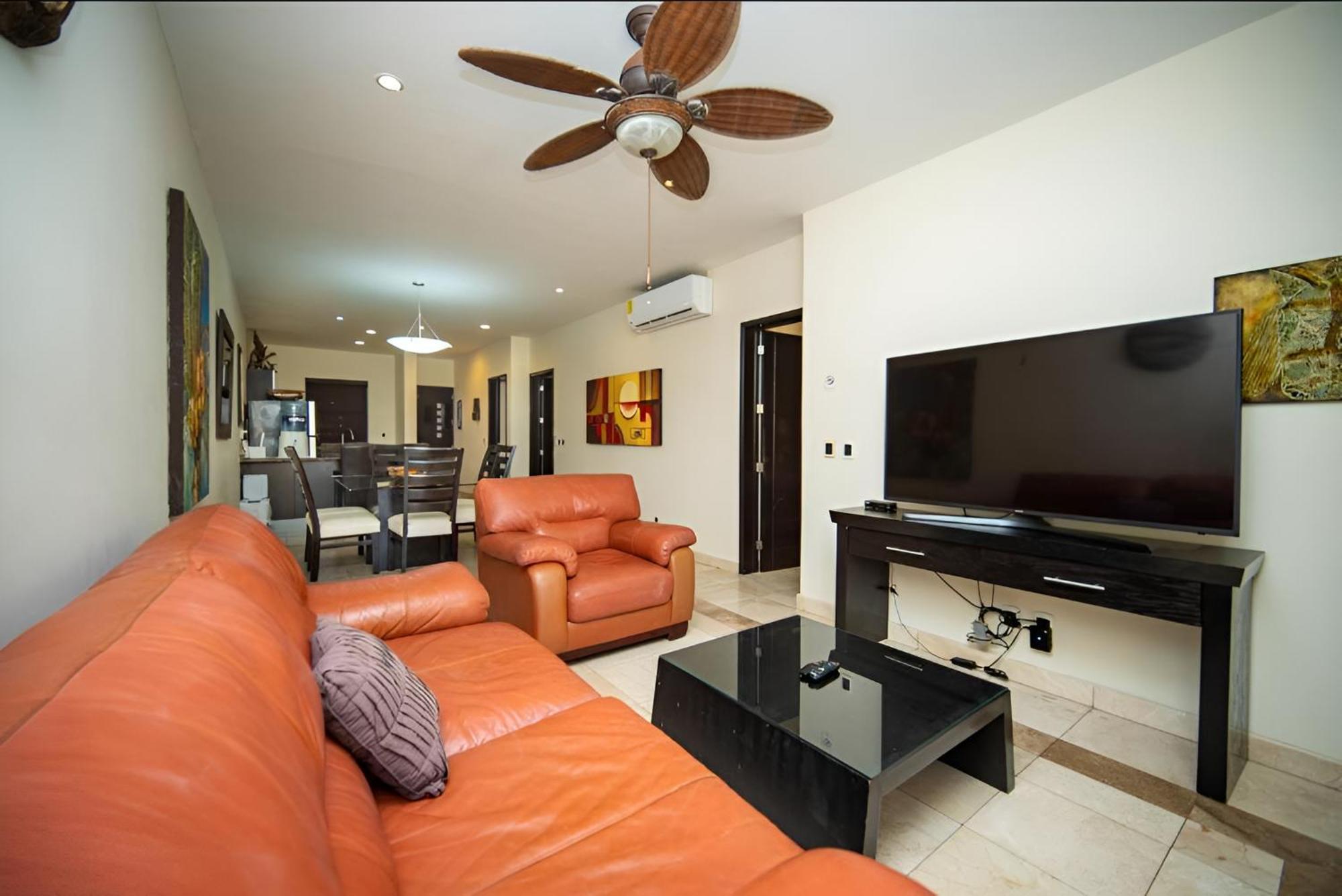 Căn hộ 205 C: Centrally Located Apto. With Ocean View *