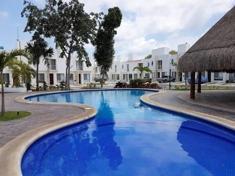 Great Cheerful 2 Bedroom House With Pool And Ferienhaus Playa del Carmen