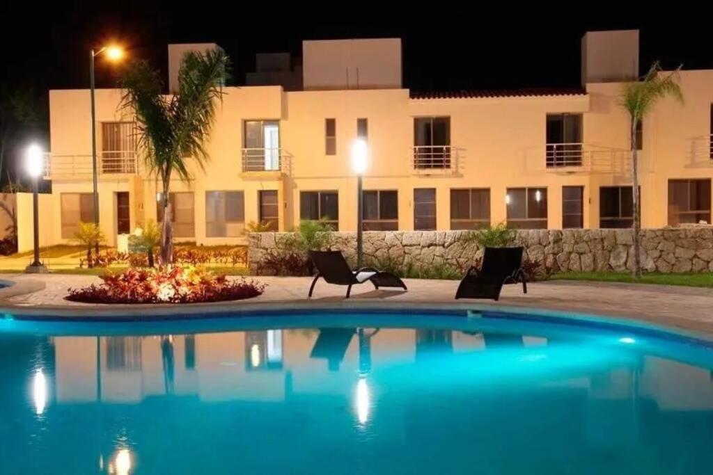 Great Cheerful 2 Bedroom House With Pool And *
