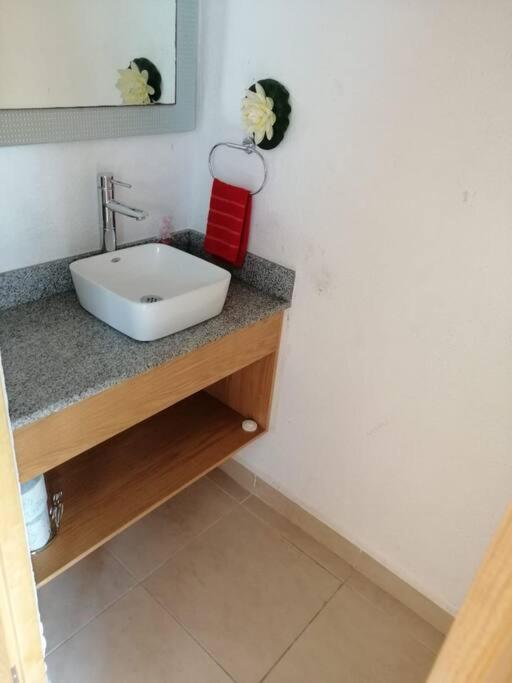 Ferienhaus Great Cheerful 2 Bedroom House With Pool And