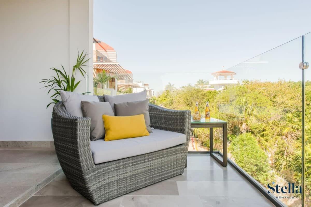 With Private Jacuzzi And Shared Ocean View Roof Pool Casa de férias