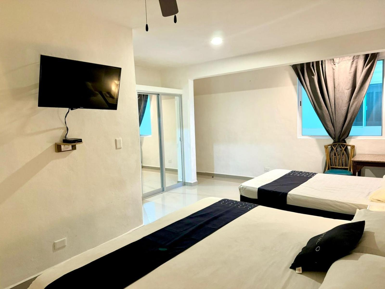 Punta Esmeralda Khách sạn