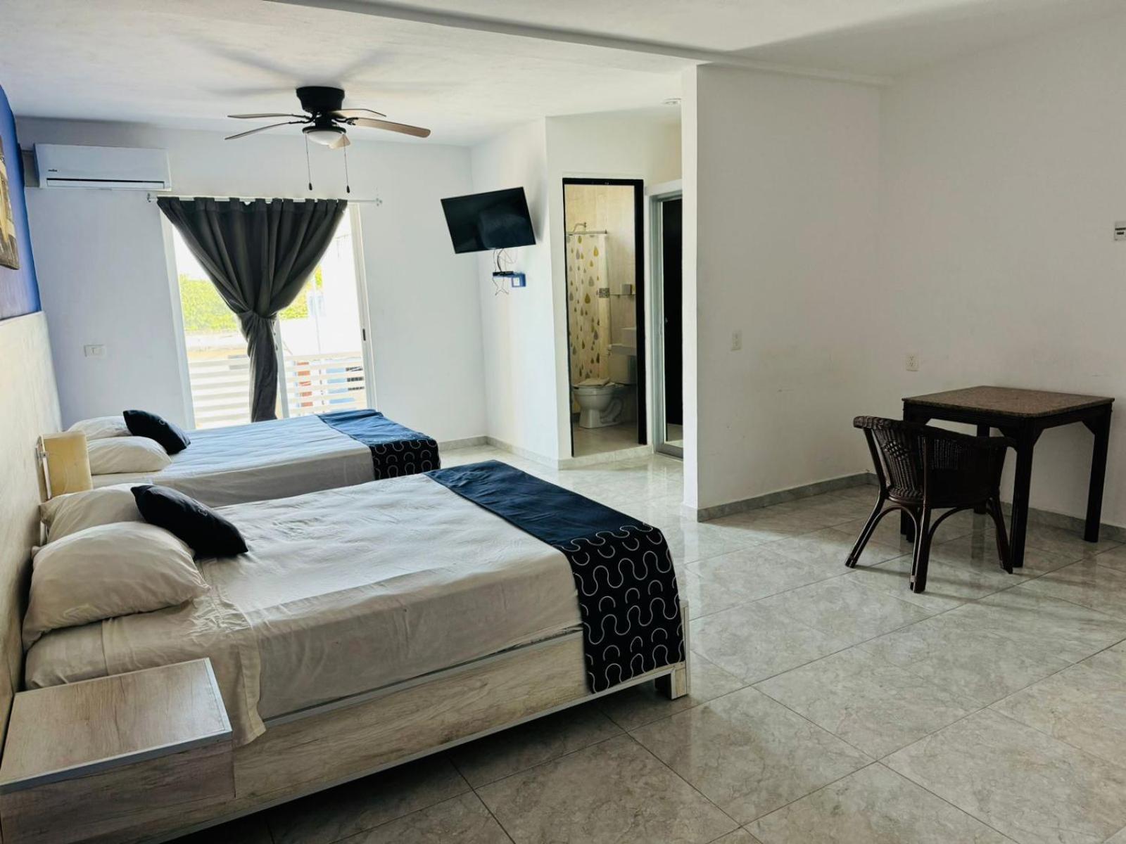 Khách sạn Punta Esmeralda 3*