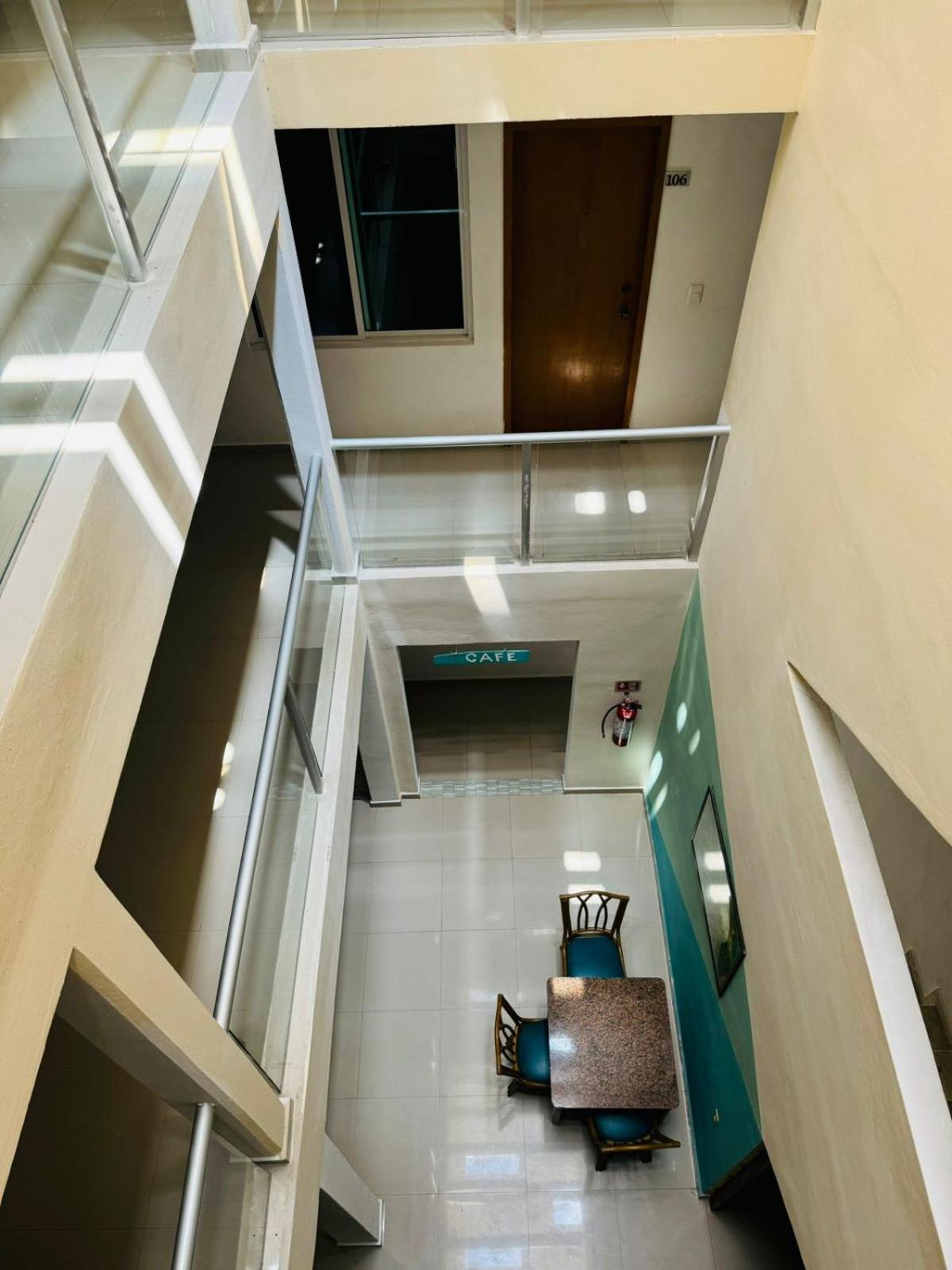 Punta Esmeralda Khách sạn 3*