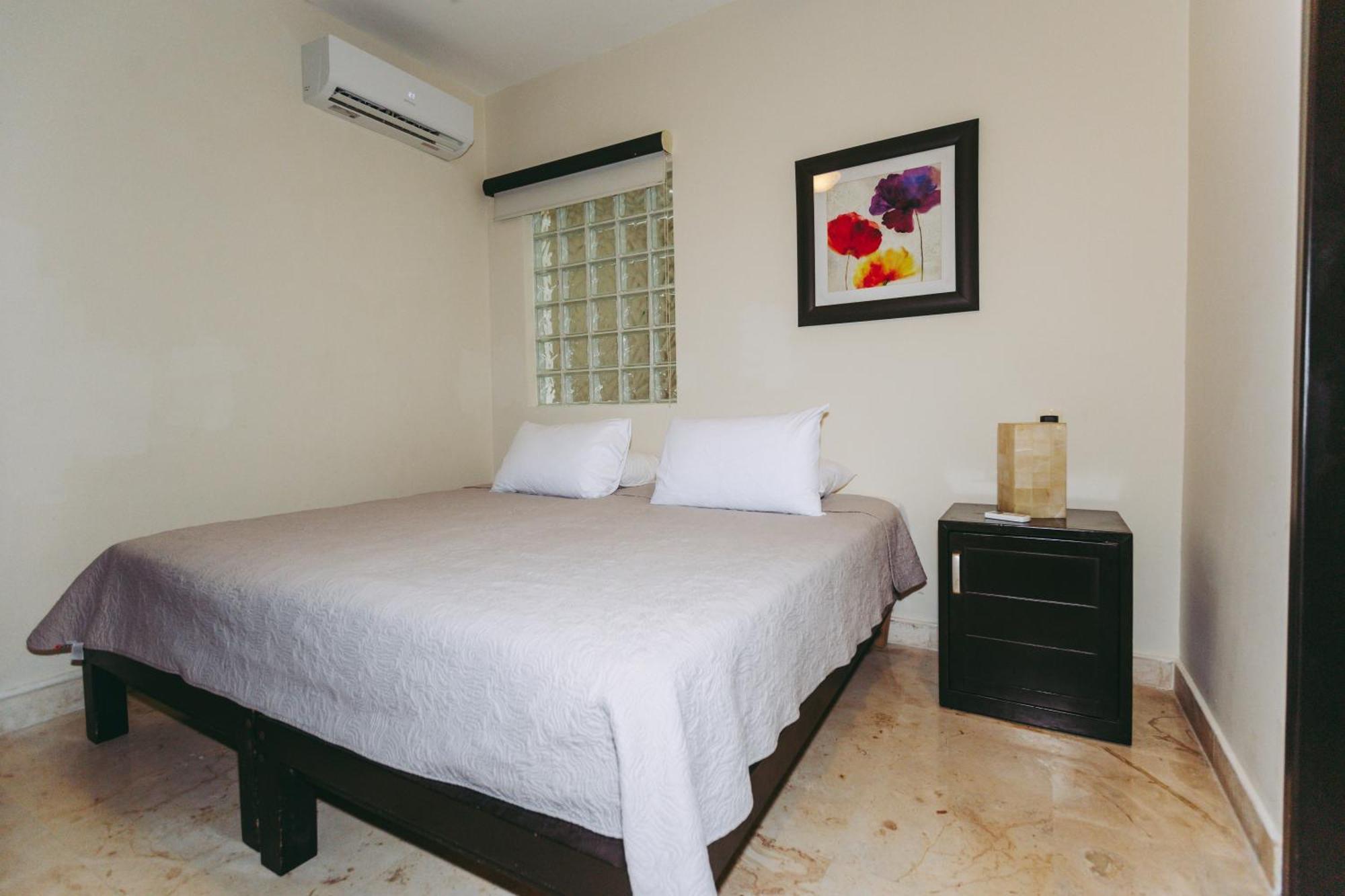 El Faro 204 Surf Two Bedrooms Ocean Front * Playa del Carmen