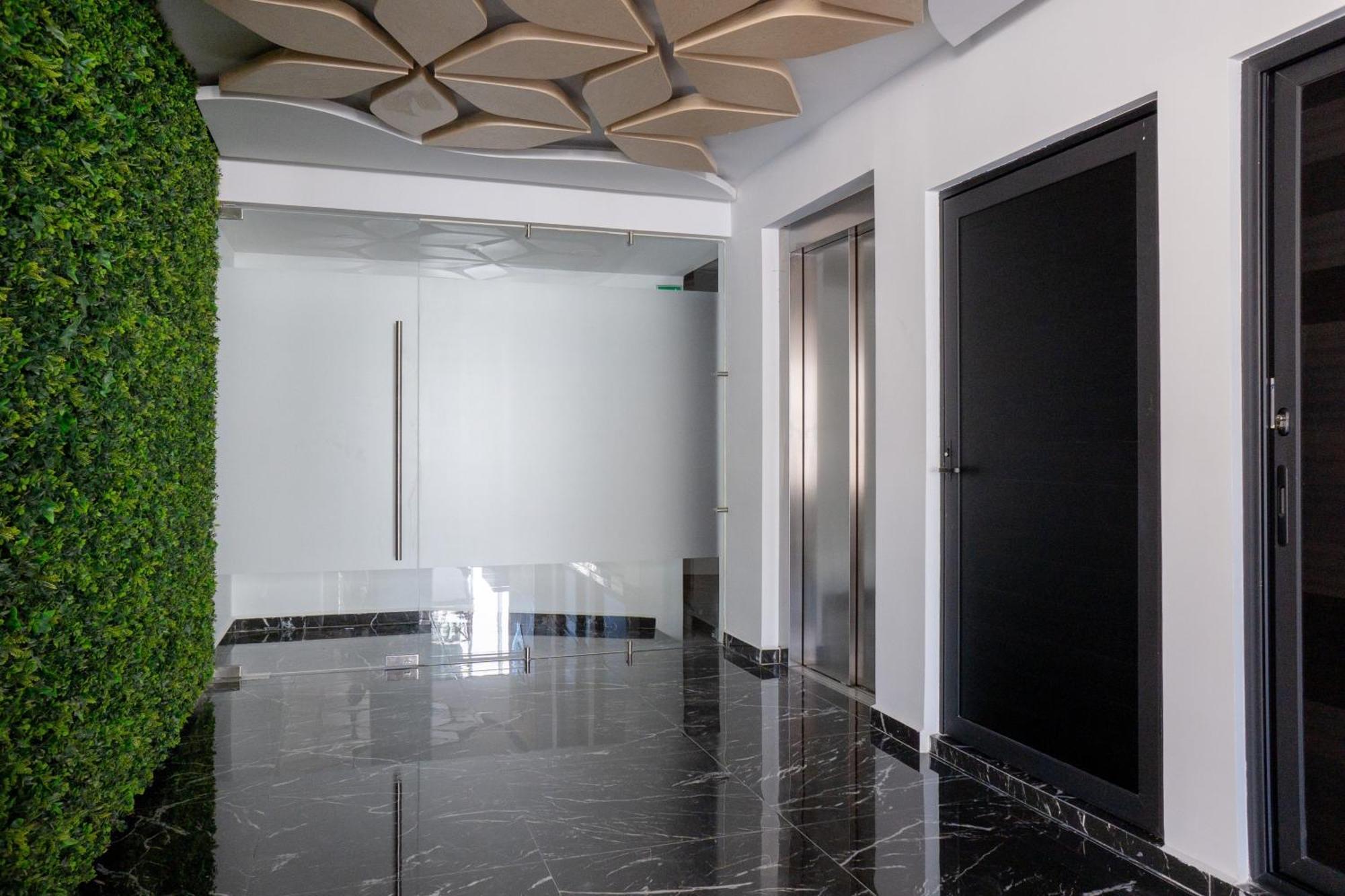 Menesse Apartment *