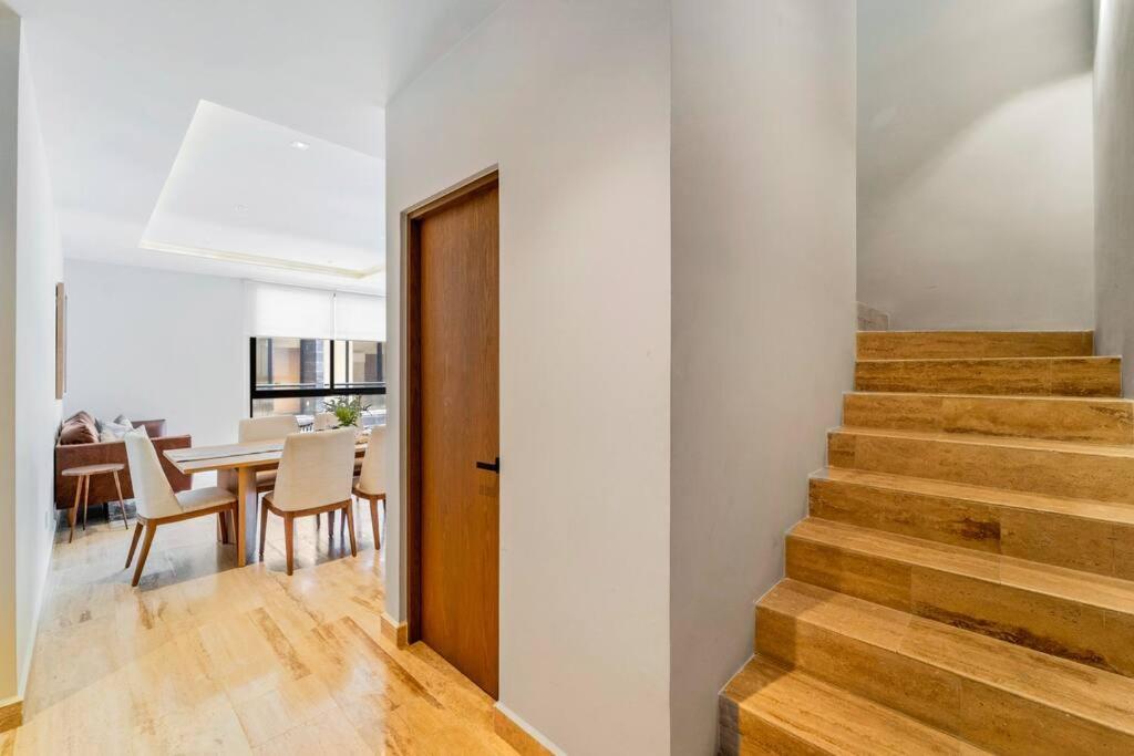 Luxury Penthouse, Pool, Gym, 5mins To Apartment Playa del Carmen