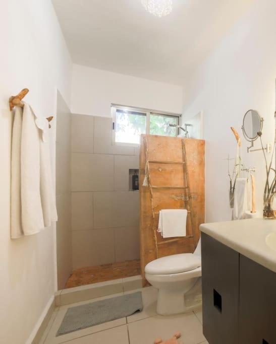 Apartamento Lovely 2 Bdrm In Gated Community & Pool View