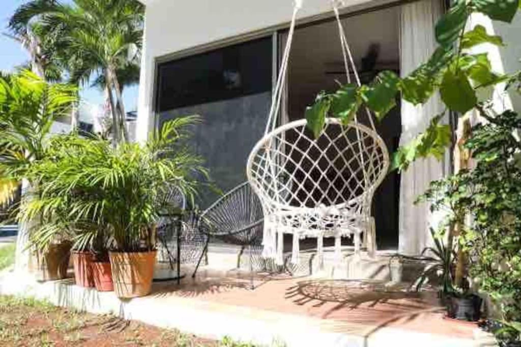 Lovely 2 Bdrm In Gated Community & Pool View Apartamento Playa del Carmen