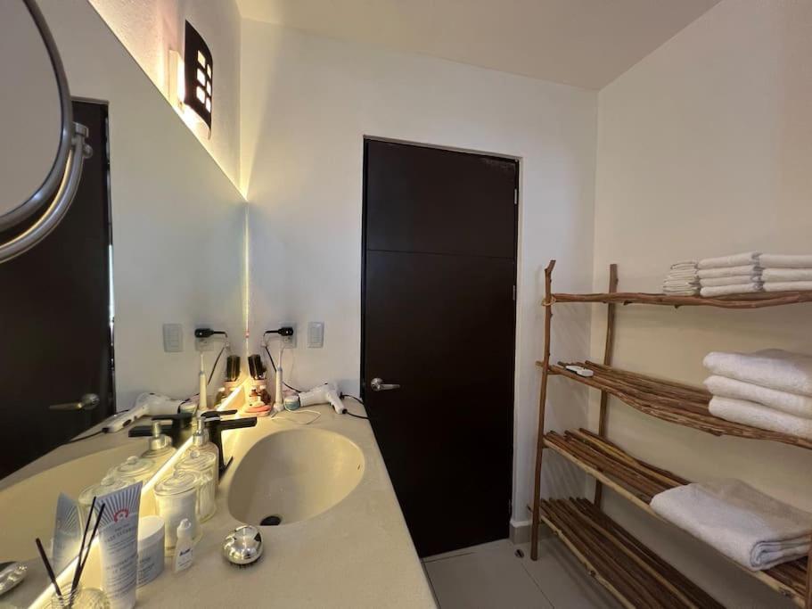 Apartamento Lovely 2 Bdrm In Gated Community & Pool View *