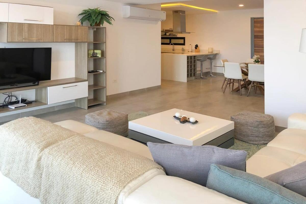 Apartamento Luxe Top-floor Incredible Roof Pool At Complex