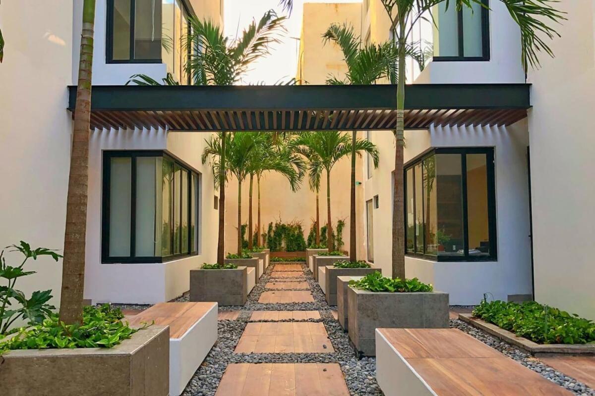 Luxe Top-floor Incredible Roof Pool At Complex Apartamento Playa del Carmen