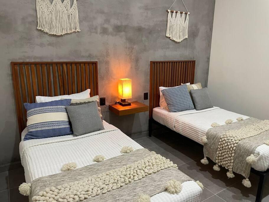 Stylish Condo, 2bdr, Steps To 5th Ave, Close To Beach! Apartment Playa del Carmen
