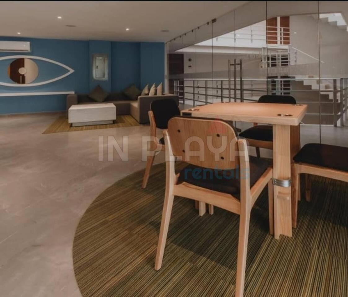 Luxury 1br Penthouse, Sauna And Private Roof
