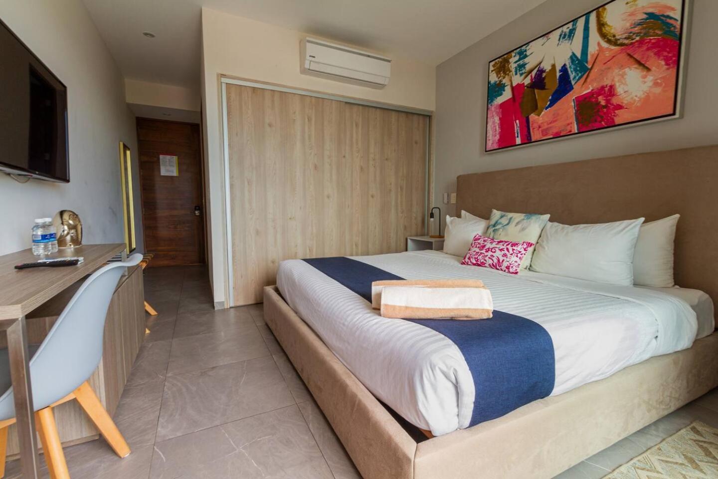 Estupenda Con Cama King 100mb Y Refri Apartamento Playa del Carmen