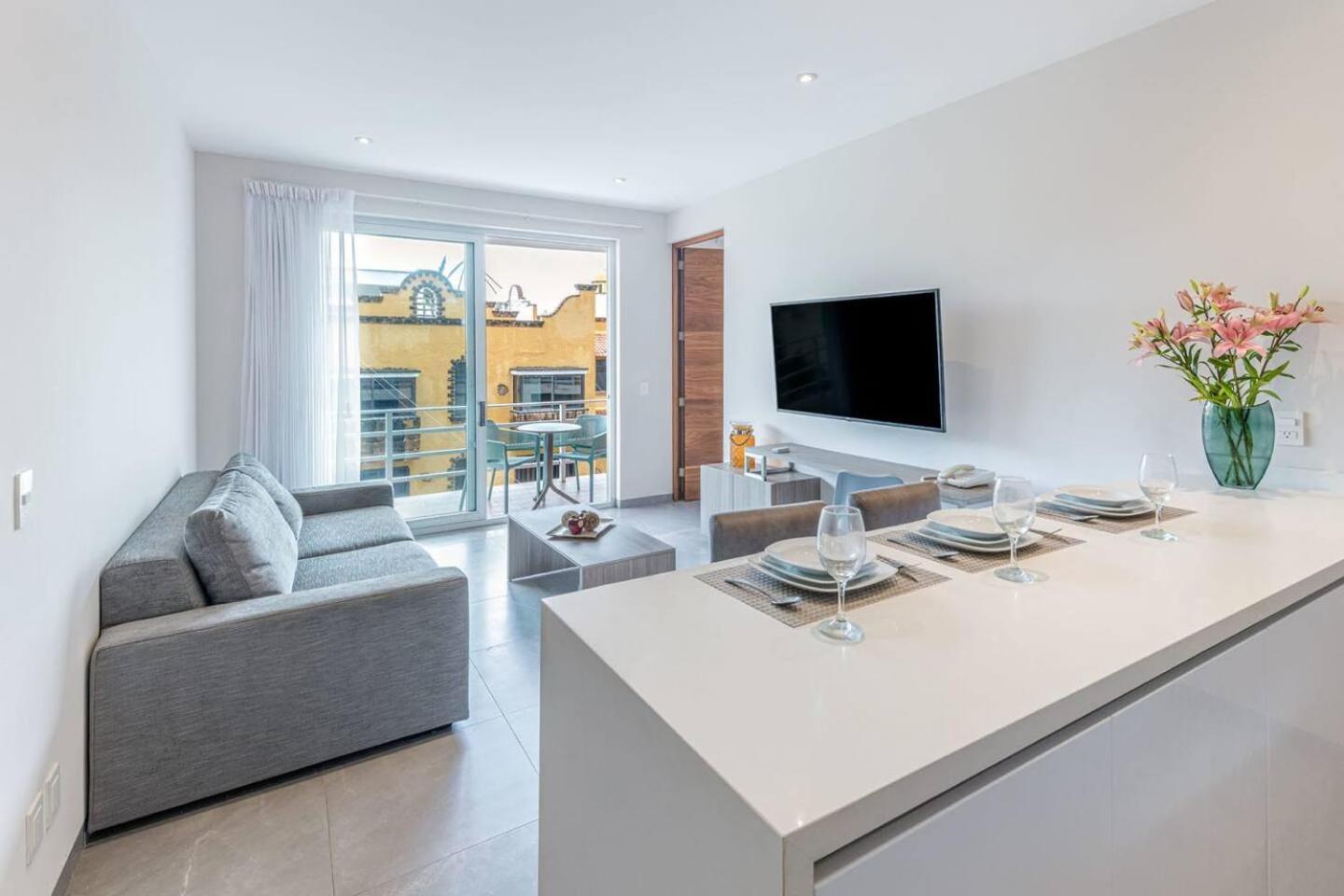 Luxury Condo, 150mb, 1 Bedroom, Gym, Pool, Sauna Playa del Carmen