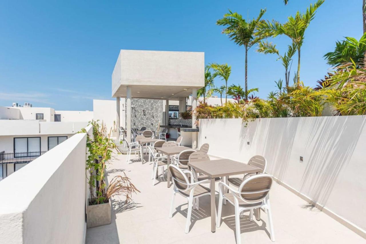 Beautiful Brand New In The Heart Of Playa