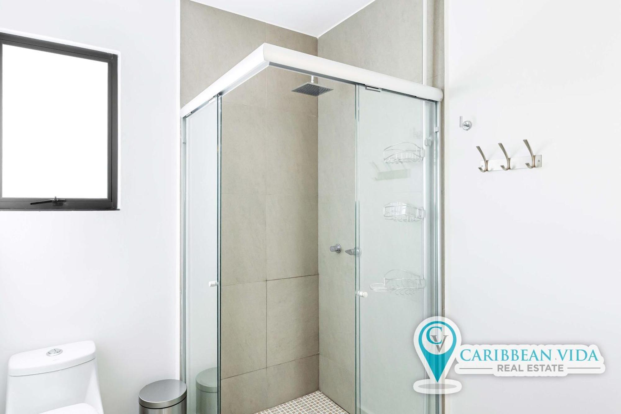 Stylish & Bright Contemporary 3bd I Pool! Ferienhaus *