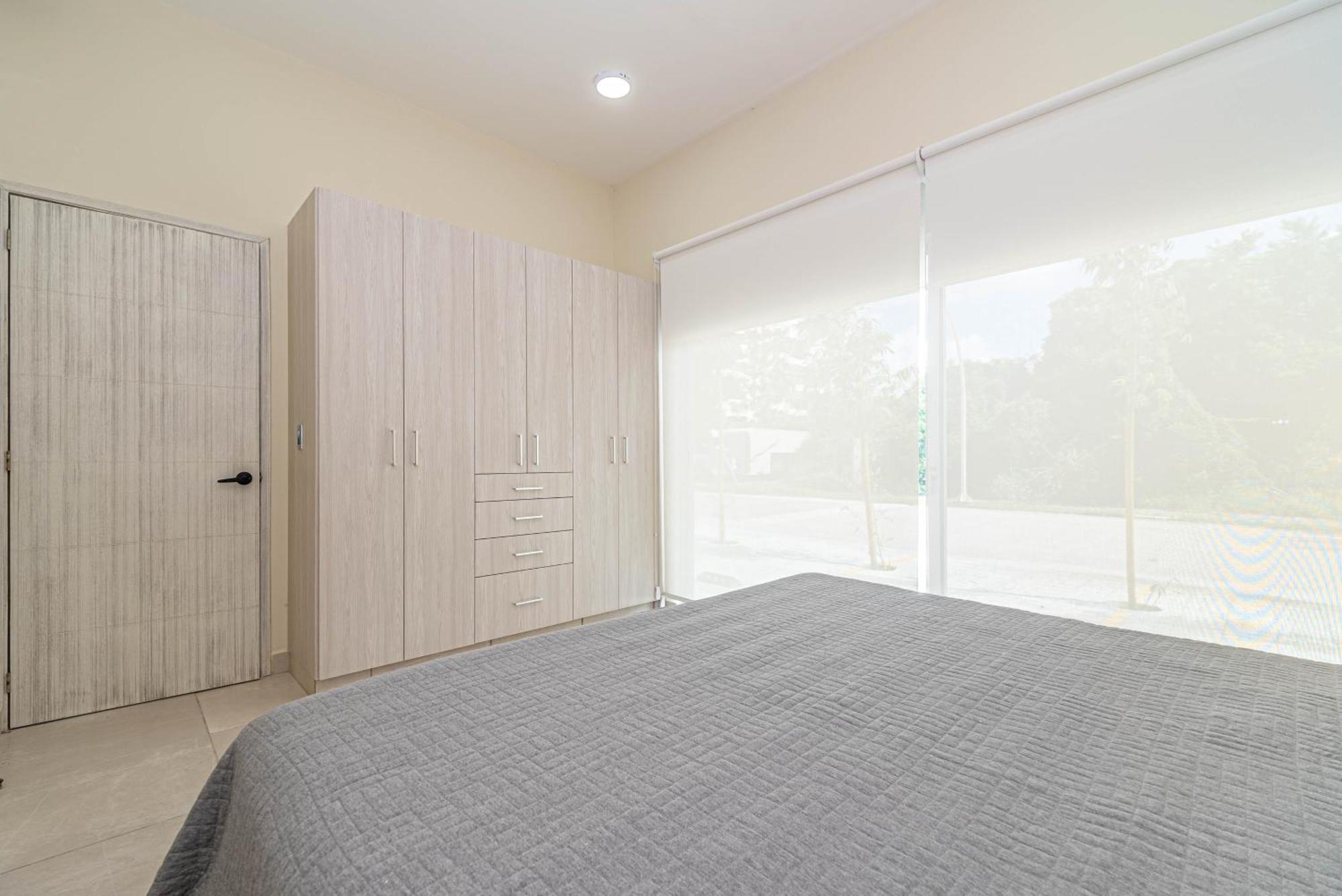 Nhà nghỉ 2 Bd With Balcony, Rooftop Pool, Hot Tub, Gym Playa del Carmen