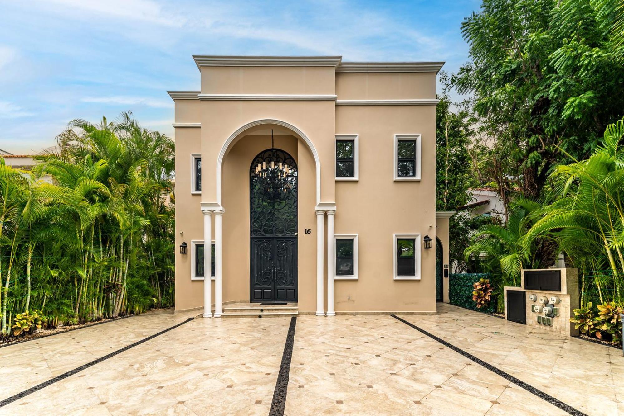 Luxury Playacar 2 Min Walk To