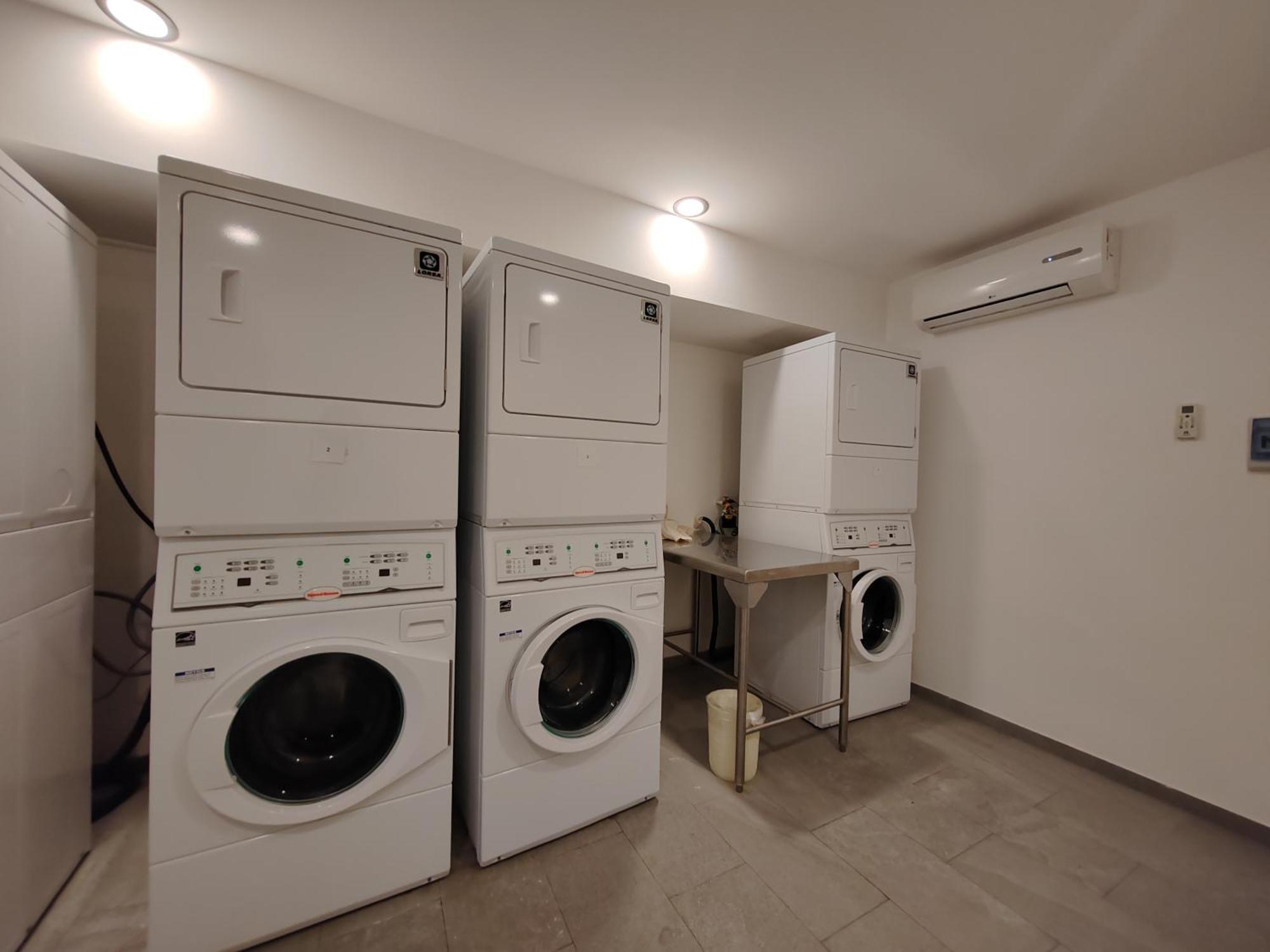 Apartment 2br Steps Away From 5ta, Pool, Lundry & Gym By Yeah