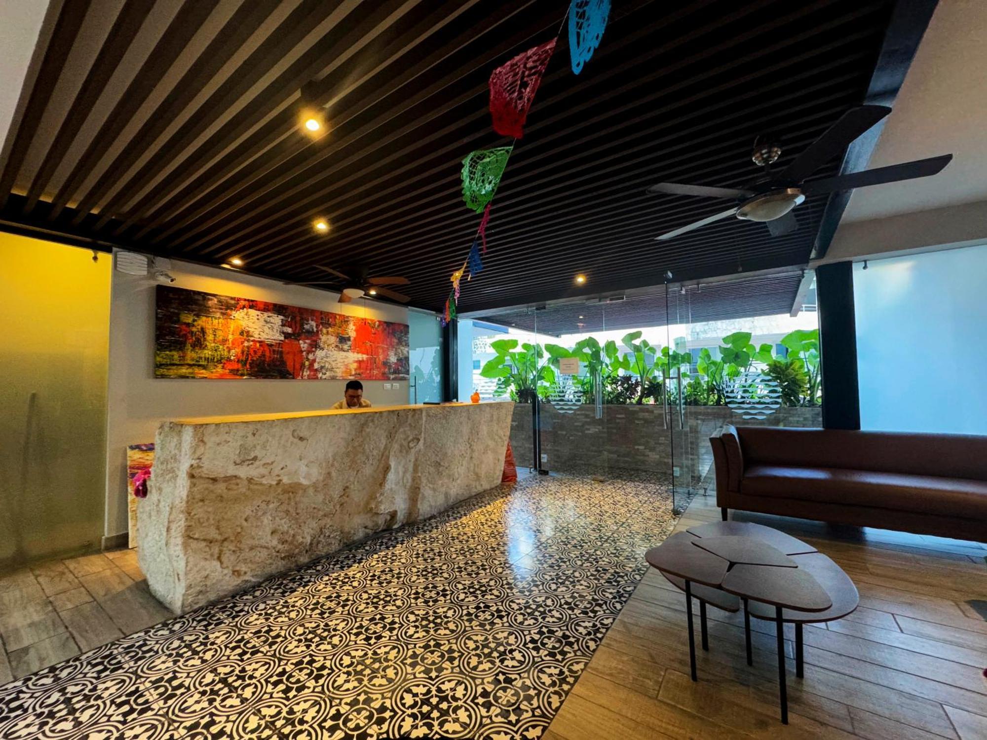 Apartment Modern 2-bedroom, 2-bath In The Heart Of Playa Del Carmen- Arenis Playa del Carmen