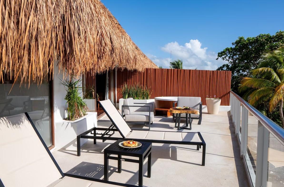 Hotel Le Reve By Mij - Beachfront (adults Only) 4*