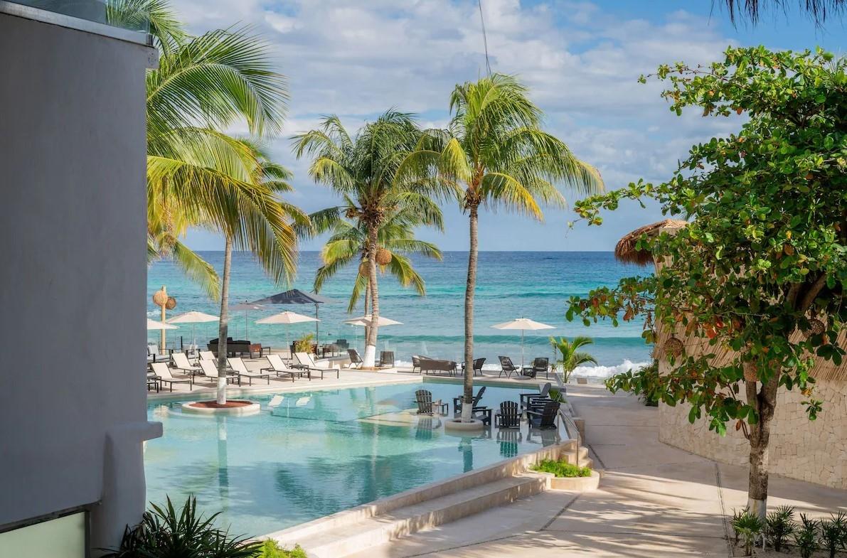 Le Reve By Mij - Beachfront (adults Only) 4*