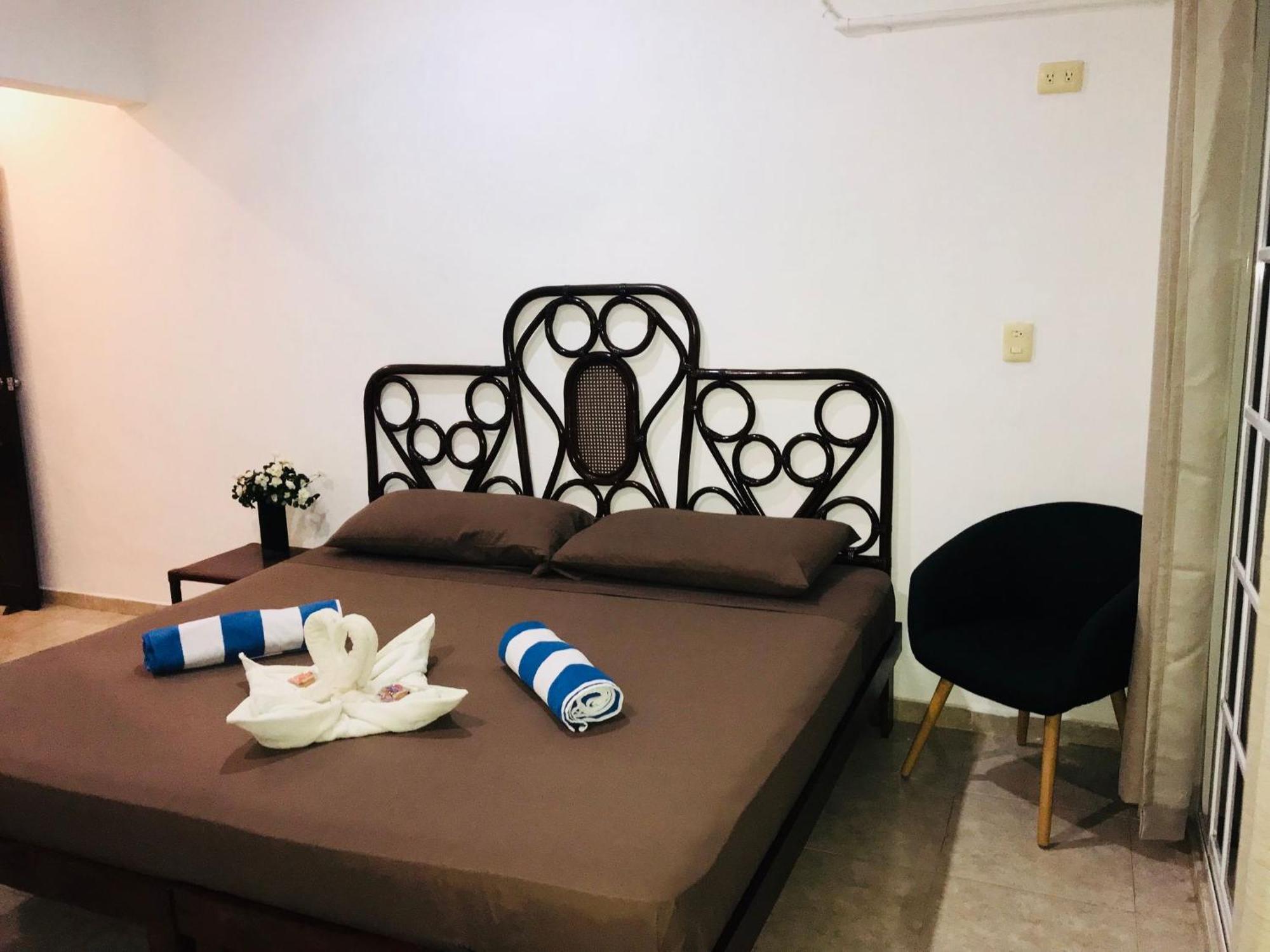 Bed & Breakfast 5th Avenue 3 People Balcony *