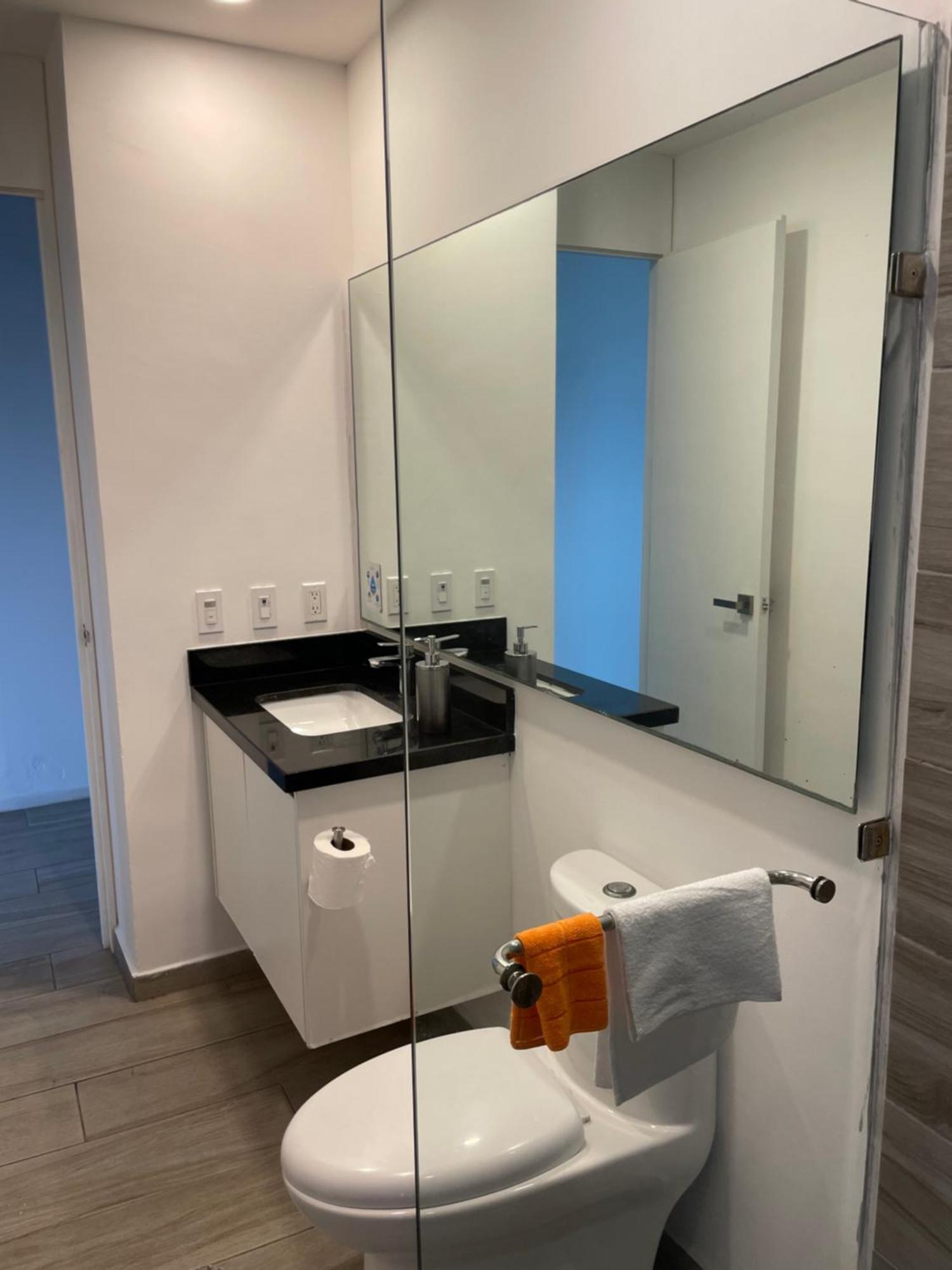 Apartamento Lujo En Alturas, Amplio Departamento Con Terraza Y Vistas Celestiales