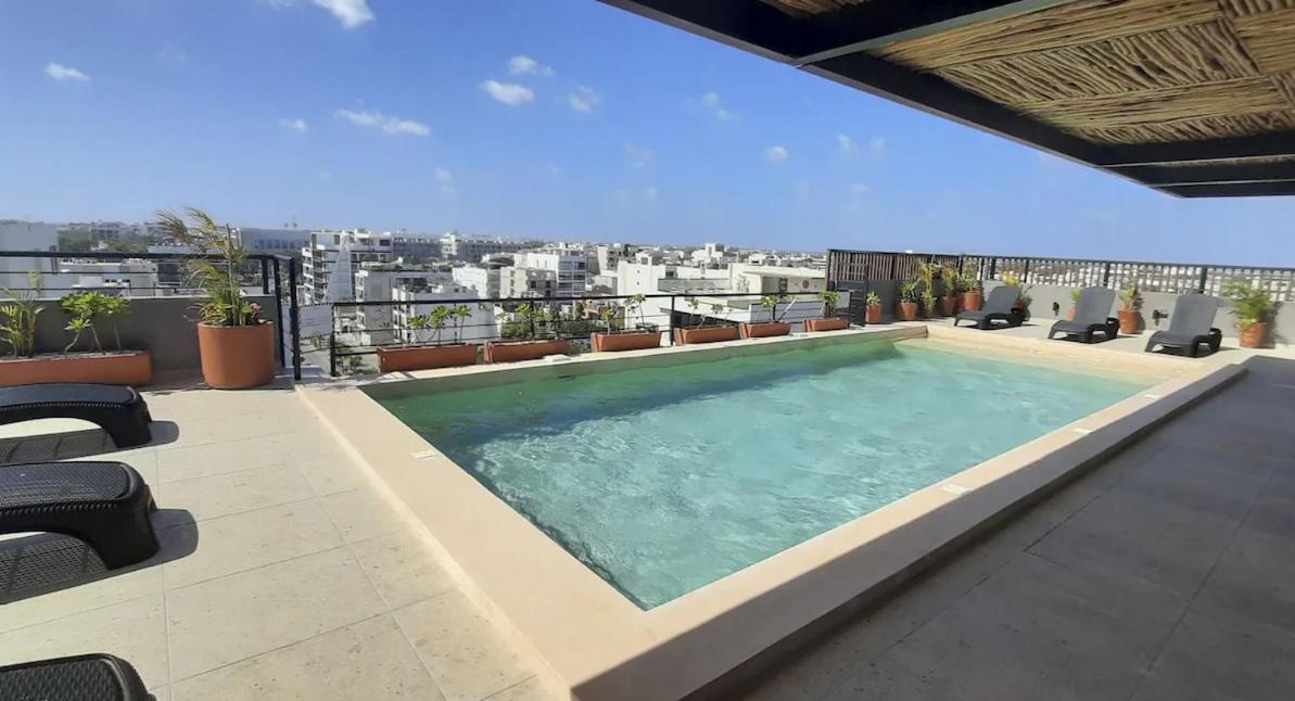 Apartment Stylish Condo, 2bdr, Steps To 5th Ave, Close To Beach!