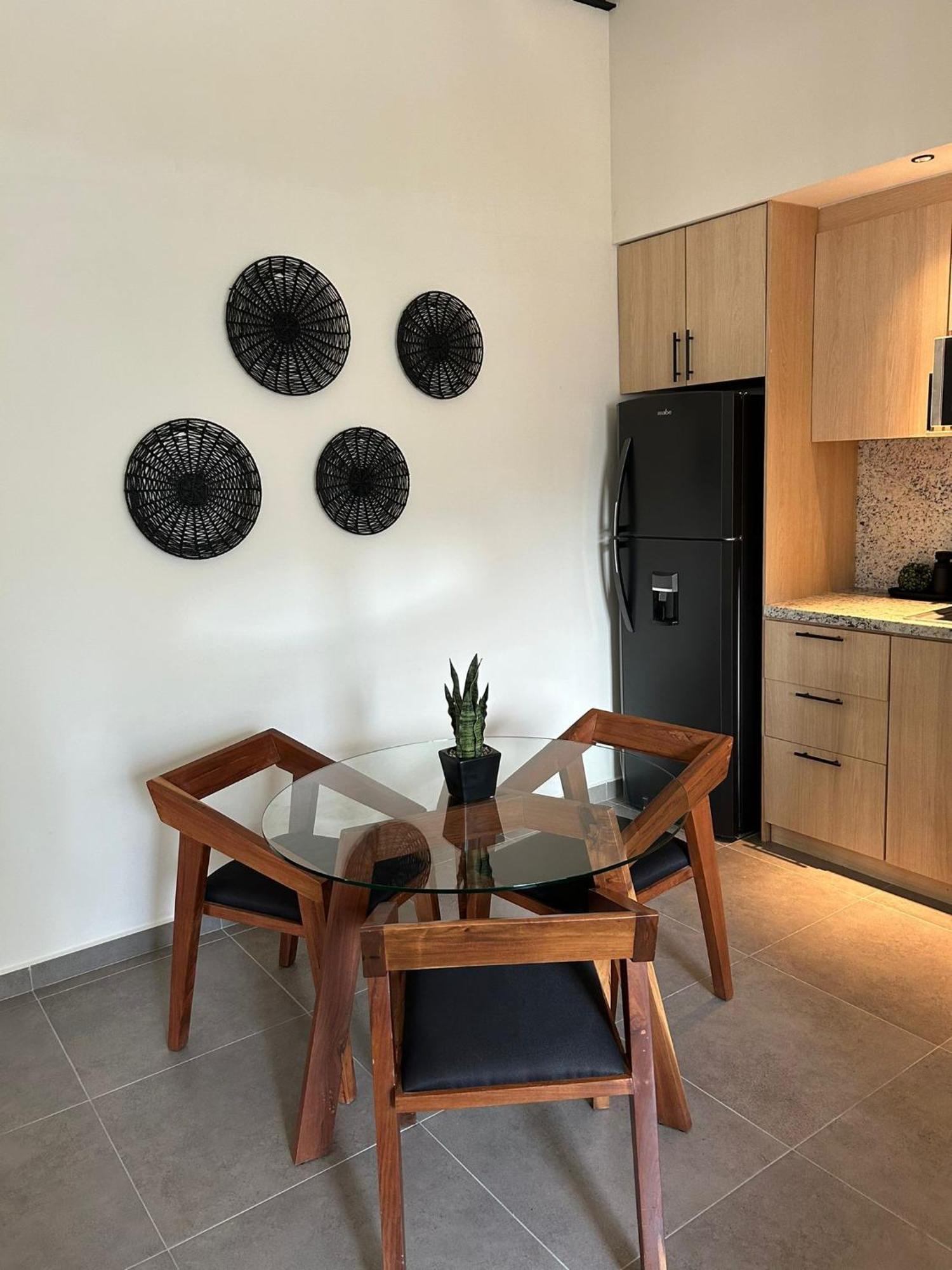 Stylish Condo, 2bdr, Steps To 5th Ave, Close To Beach! Playa del Carmen